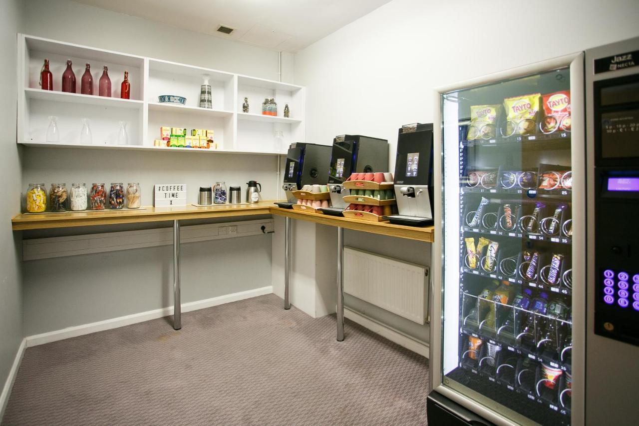 Holiday Inn Express Antrim By Ihg Extérieur photo