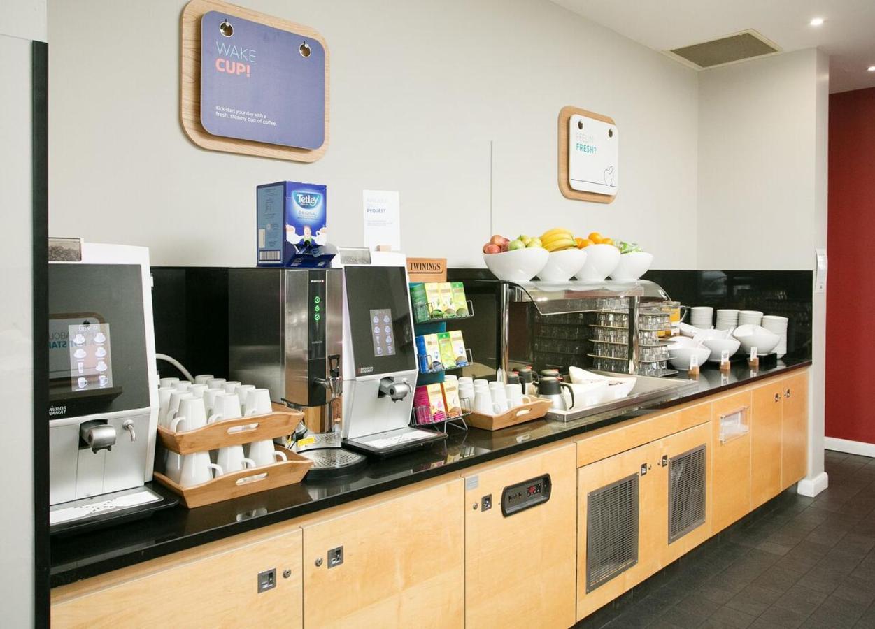 Holiday Inn Express Antrim By Ihg Extérieur photo